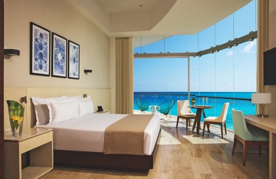 Altitude Corner Suite  Ocean Front Hôtel Krystal Grand Cancun Resort & Spa - 