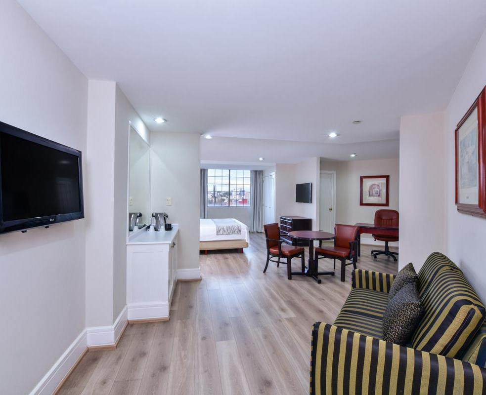 Krystal® Satélite María Bárbara Ciudad de México Krystal® Satélite María Bárbara Ciudad de México