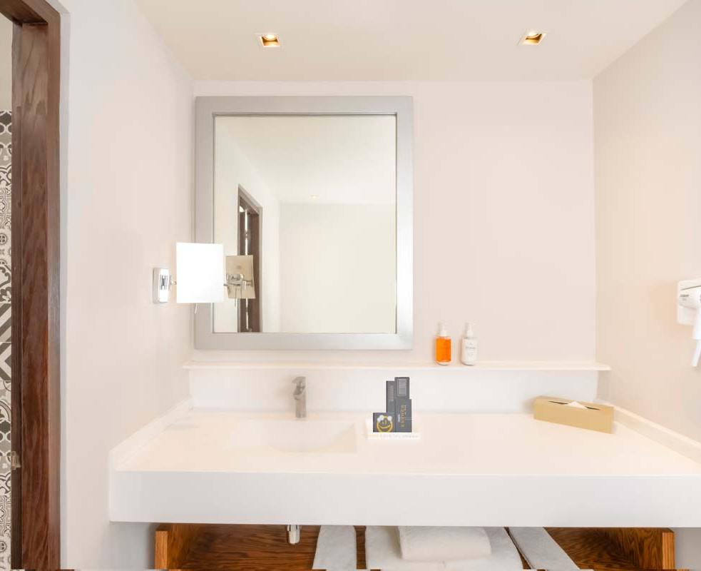 Krystal Urban® Monterrey San Jeronimo Krystal Urban® Monterrey San Jeronimo