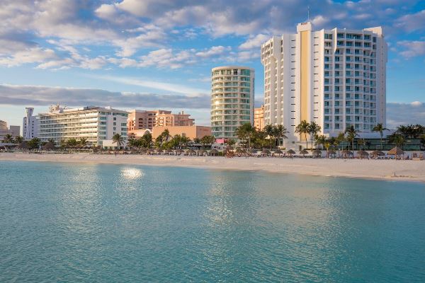 Altitude by Krystal Grand Punta Cancún All Inclusive - 